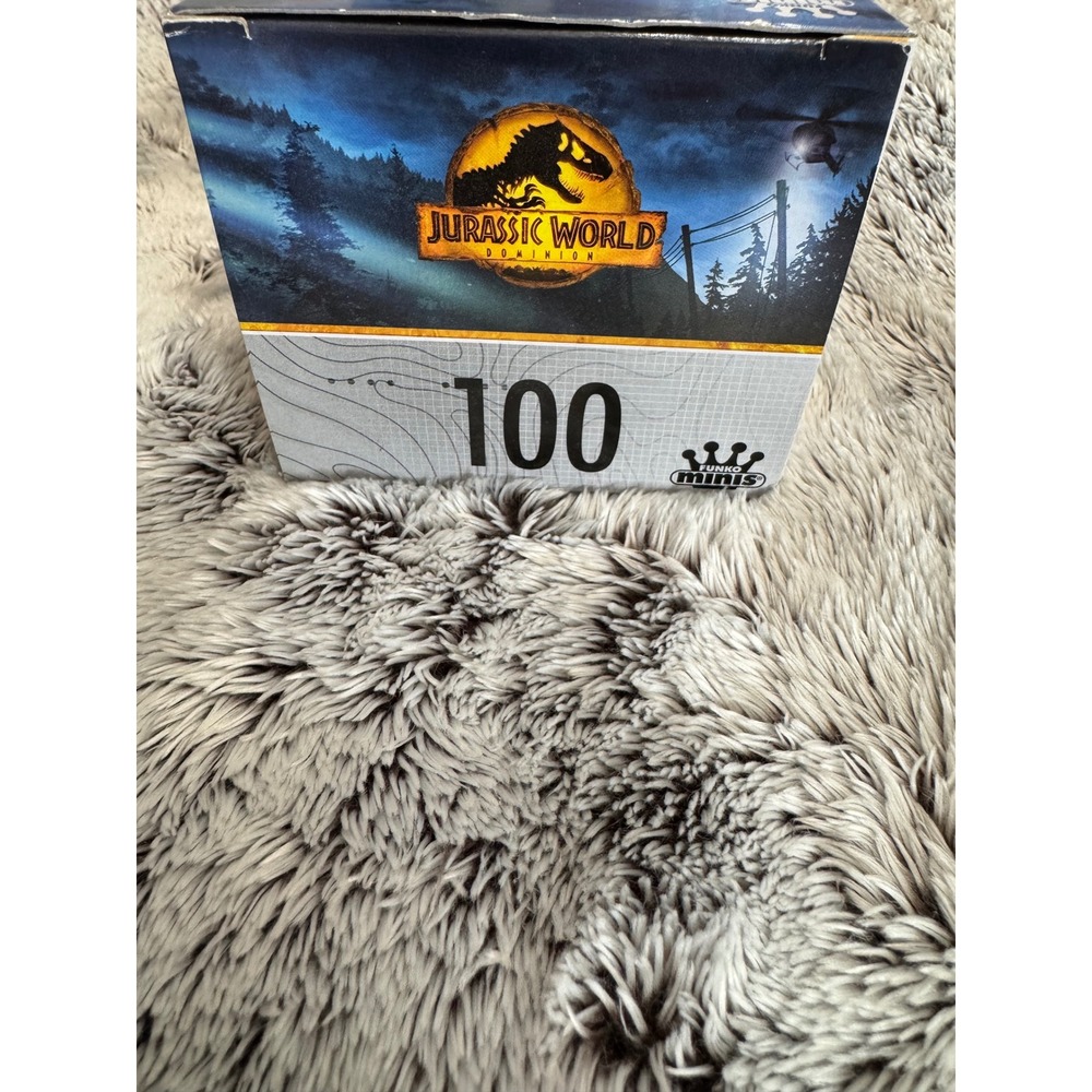 Funko‎ Minis Jurassic World Dominion Claire Dearing Vinyl Figure 100 - Picture 5 of 6
